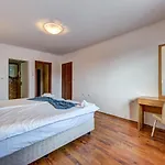 Complex Silver Hills Aparthotel