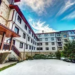 Complex Silver Hills Smolyan
