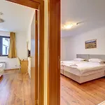 Aparthotel Complex Silver Hills 3*