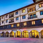 Complex Silver Hills Aparthotel