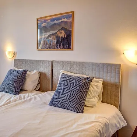 Aparthotel Silver Hills Free Parking 3*