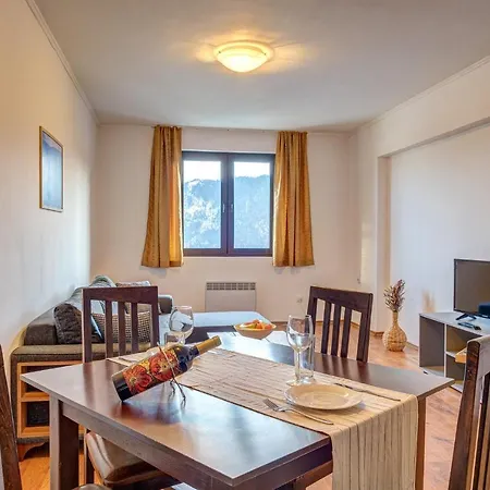 Silver Hills Free Parking Aparthotel Smolyan