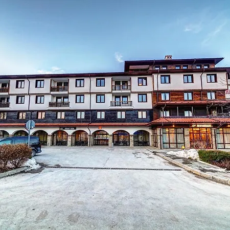 Silver Hills Free Parking 3*