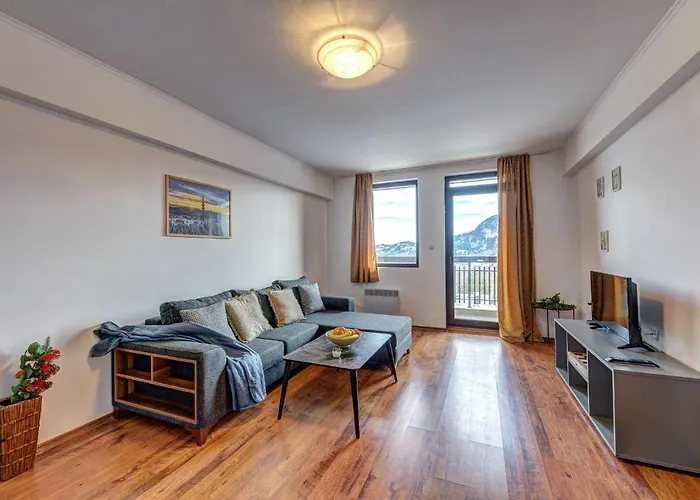 Complex Silver Hills Smolyan