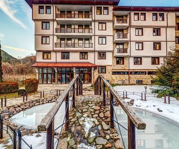 Aparthotel Complex Silver Hills 3*