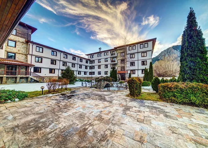 Complex Silver Hills Apart-hotel