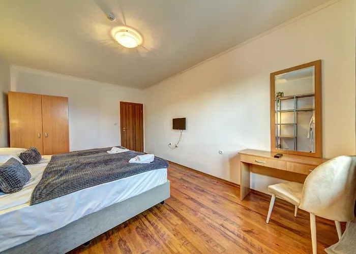 Complex Silver Hills Aparthotel 3*